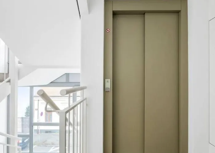 Appartement Modern With Balcony, Free Parking - U1 Metro *