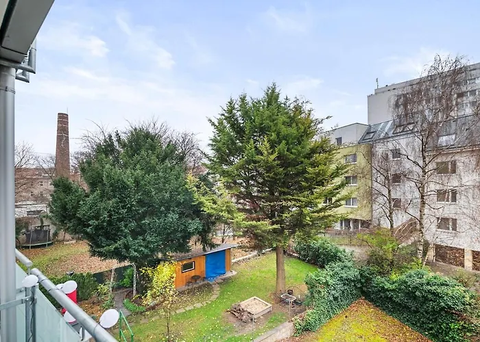 Modern With Balcony, Free Parking - U1 Metro * Wenen